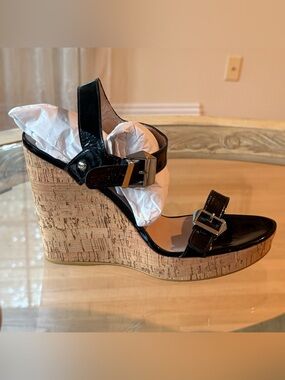 Stuart Weitzman Wedges 💯 Authentic